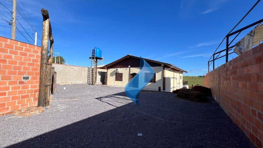 Chácara, 3 quartos, 1060 m² - Foto 1