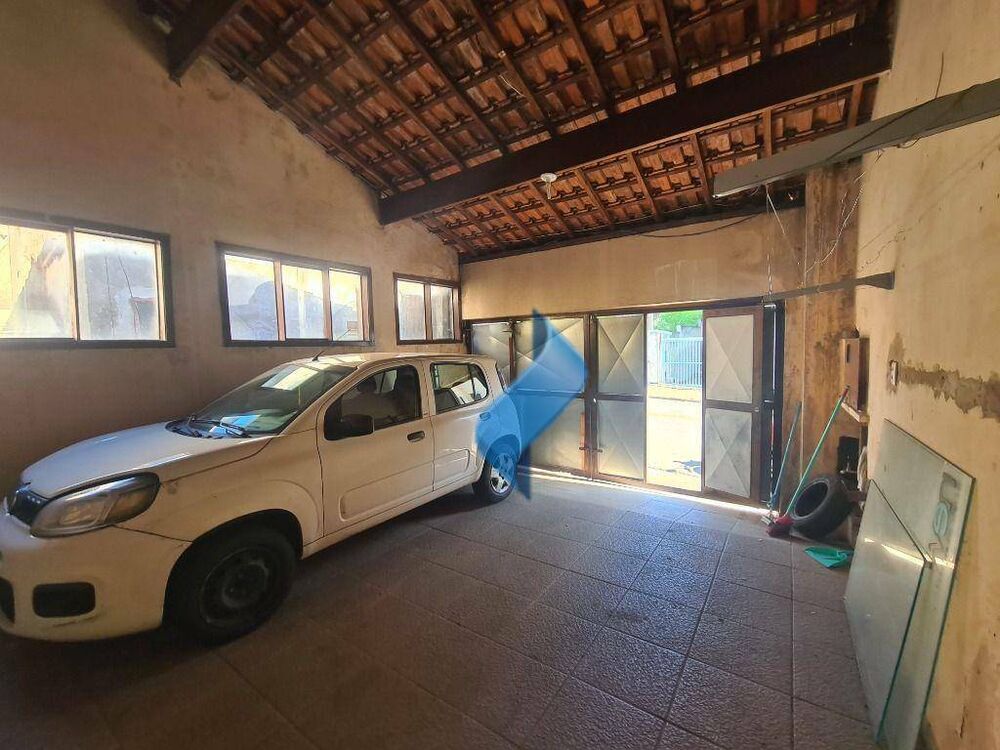 Casa, 7 quartos, 229 m² - Foto 1