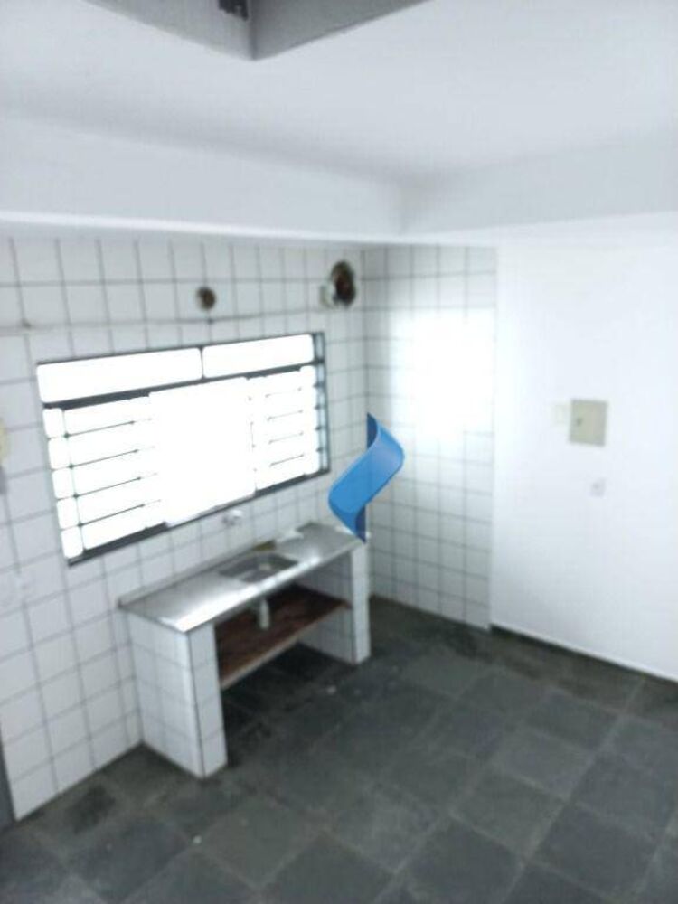 Casa, 1 quarto, 211 m² - Foto 4
