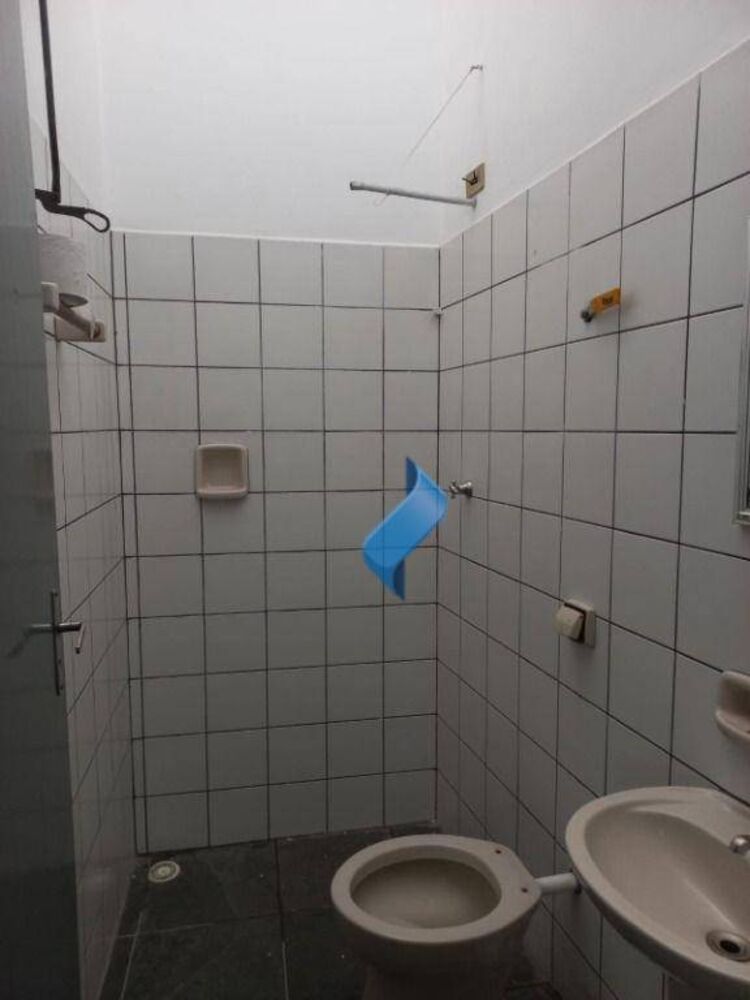 Casa, 1 quarto, 211 m² - Foto 1