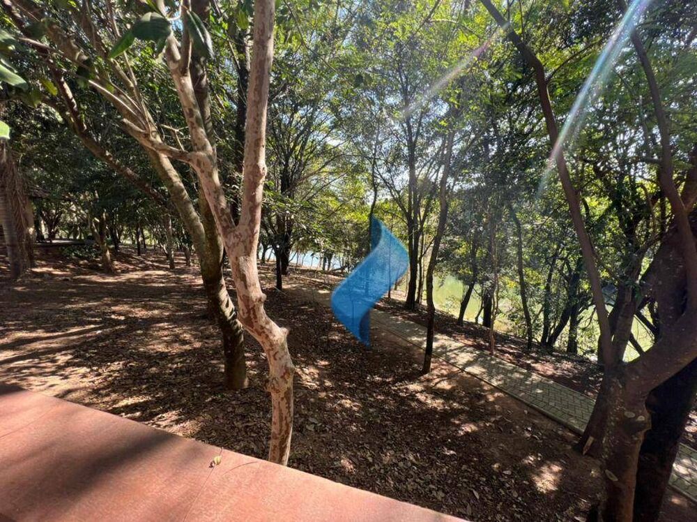Casa de Condomínio à venda e aluguel com 6 quartos, 260m² - Foto 19