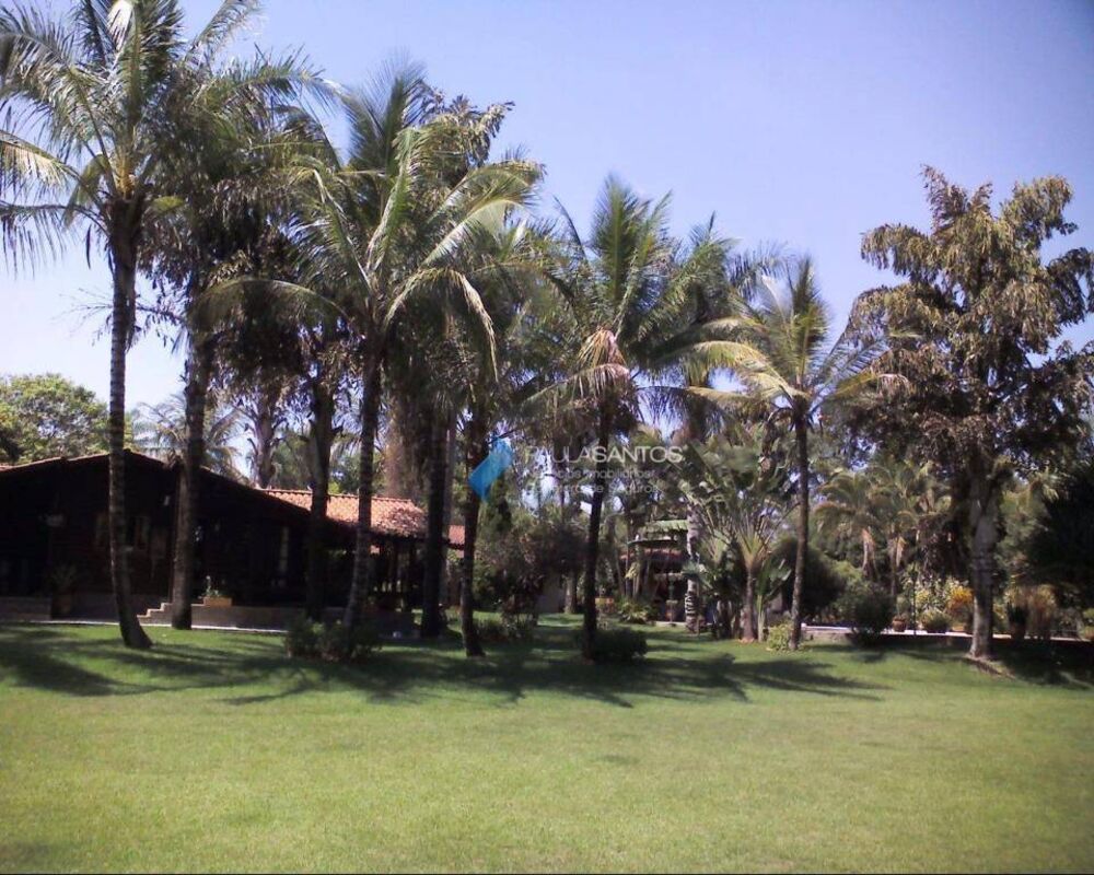 Chácara, 3 quartos, 3800 m² - Foto 1