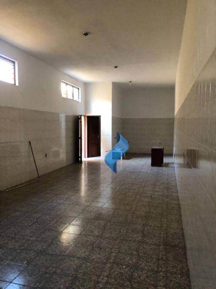 Casa, 3 quartos, 279 m² - Foto 1