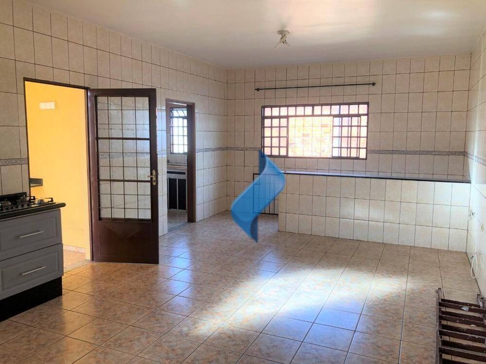 Casa, 3 quartos, 279 m² - Foto 13