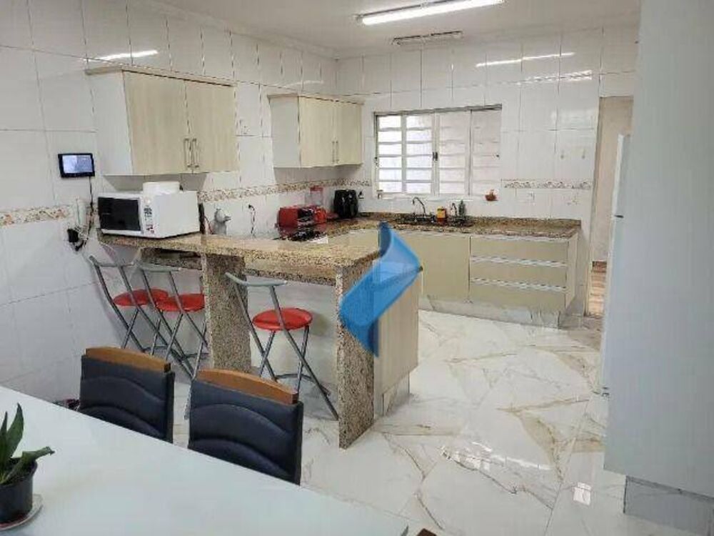 Casa, 3 quartos, 220 m² - Foto 7