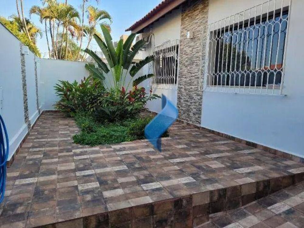 Casa, 3 quartos, 220 m² - Foto 2