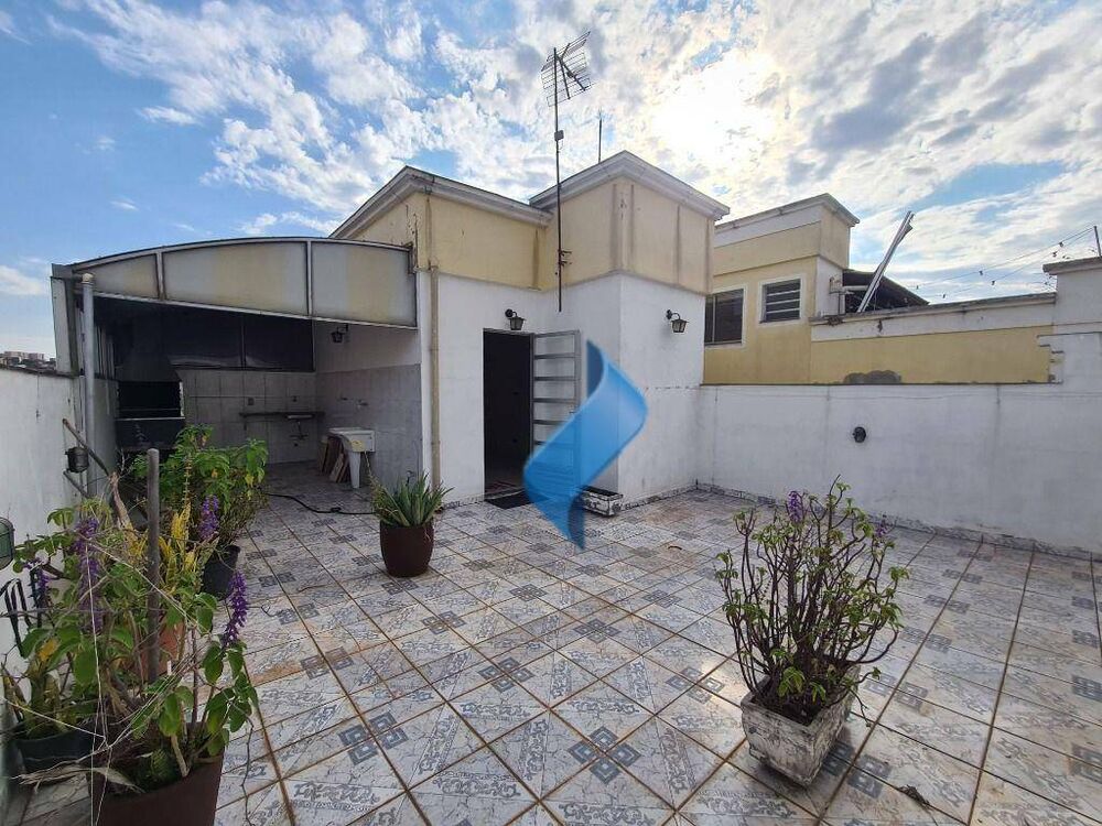 Apartamento à venda com 3 quartos, 140m² - Foto 4