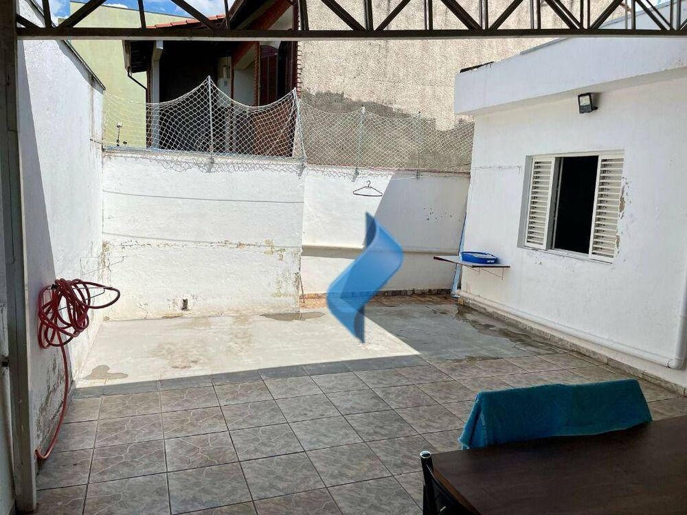 Casa à venda com 2 quartos, 199m² - Foto 8