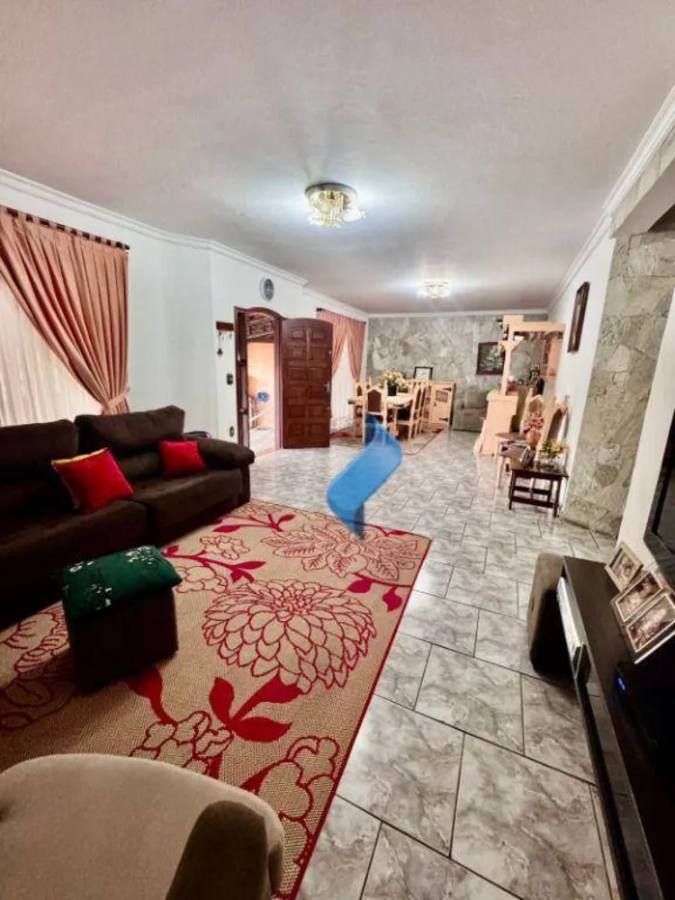 Casa, 4 quartos, 210 m² - Foto 4