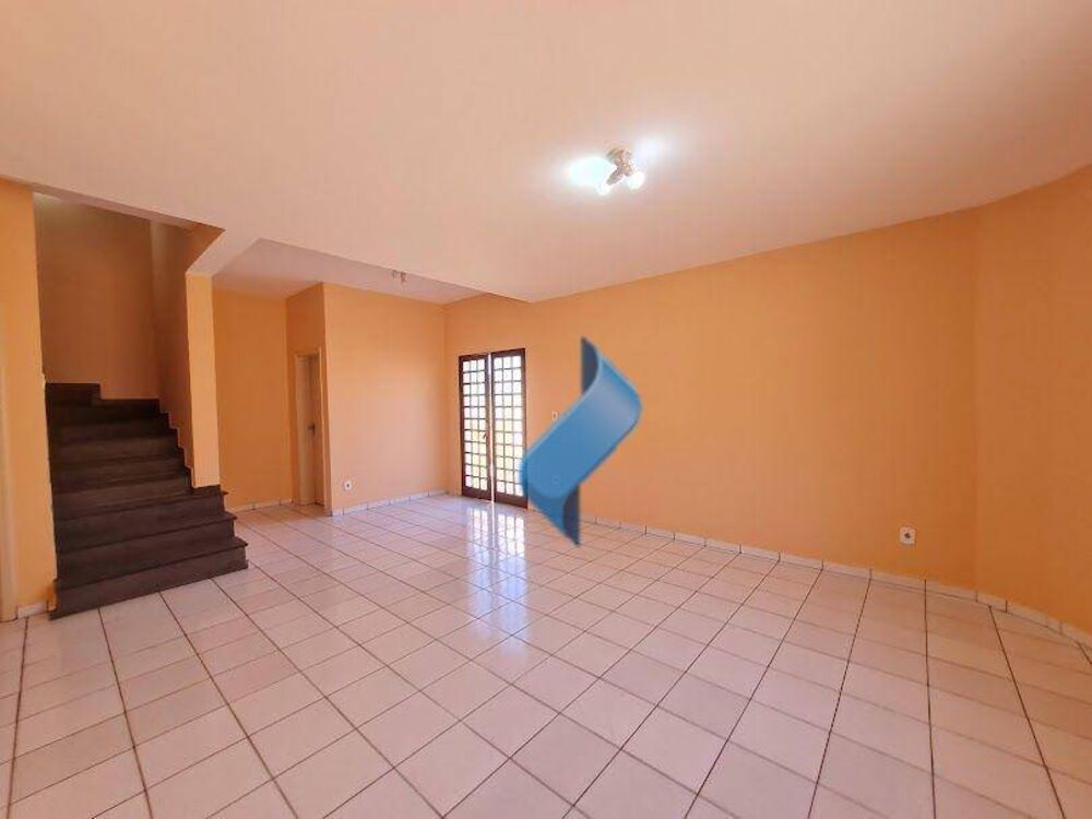 Casa, 3 quartos, 108 m² - Foto 1