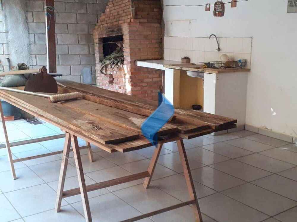 Casa, 4 quartos, 190 m² - Foto 2