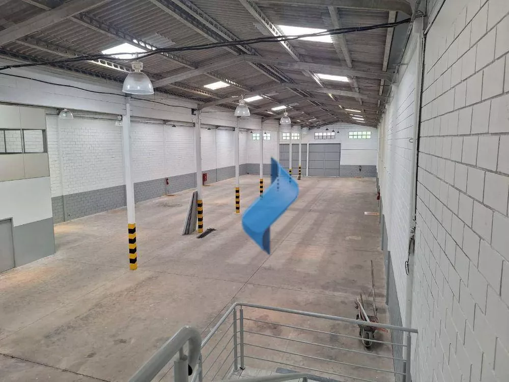 Depósito-Galpão-Armazém para alugar, 1380m² - Foto 4