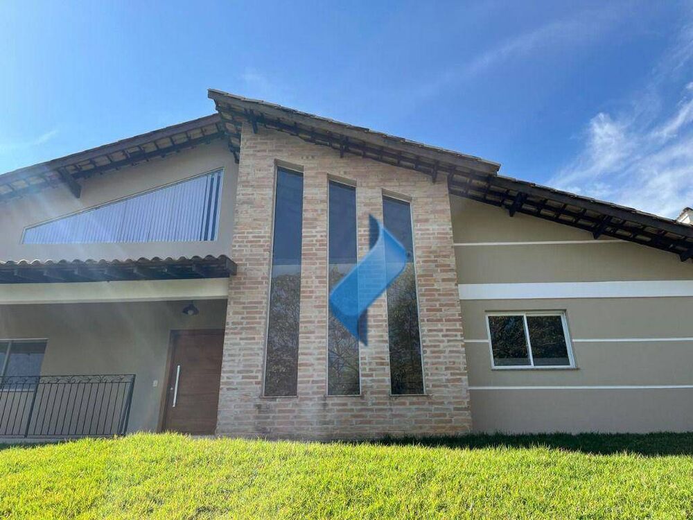 Casa, 3 quartos, 308 m² - Foto 1