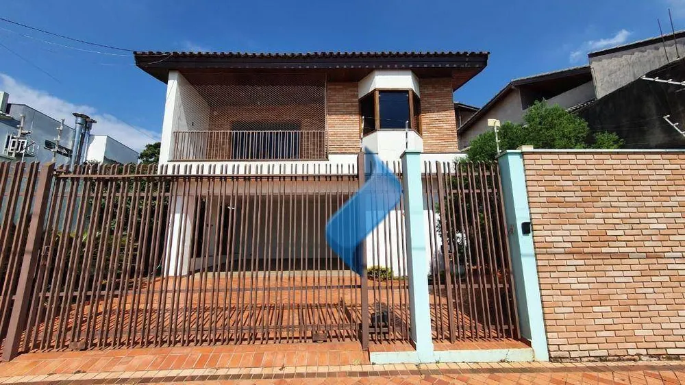 Casa, 3 quartos, 227 m² - Foto 1