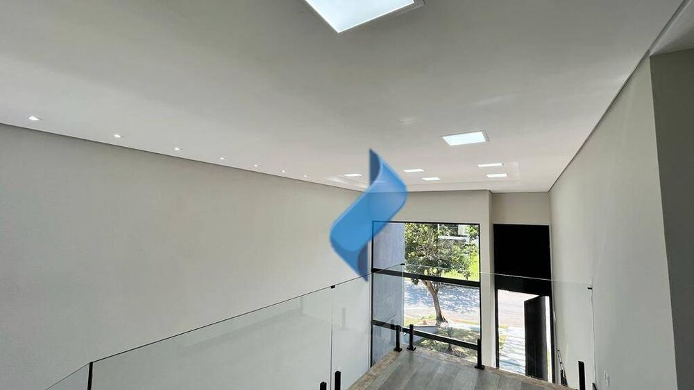 Casa de Condomínio à venda com 4 quartos, 225m² - Foto 4