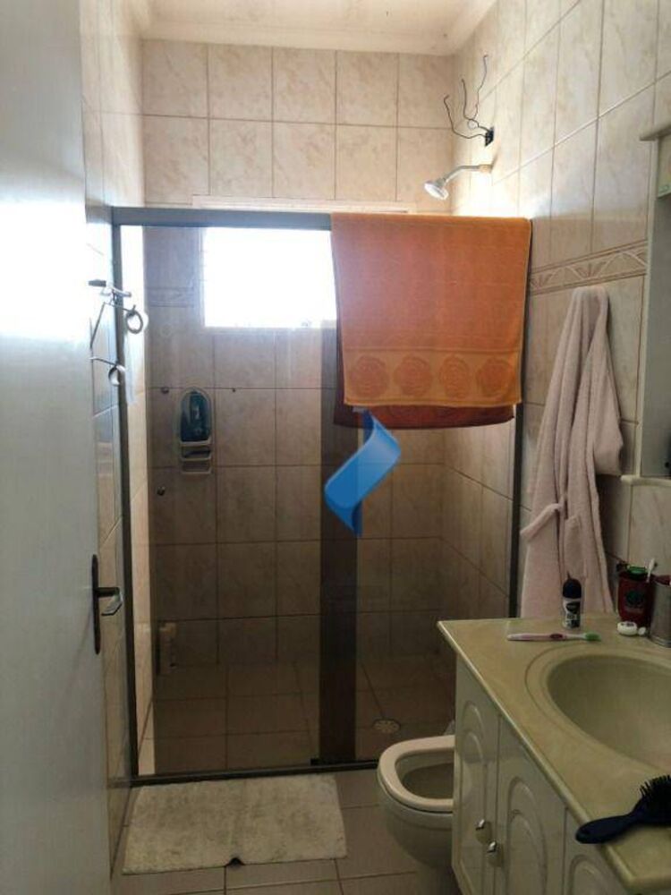 Casa, 5 quartos, 244 m² - Foto 1