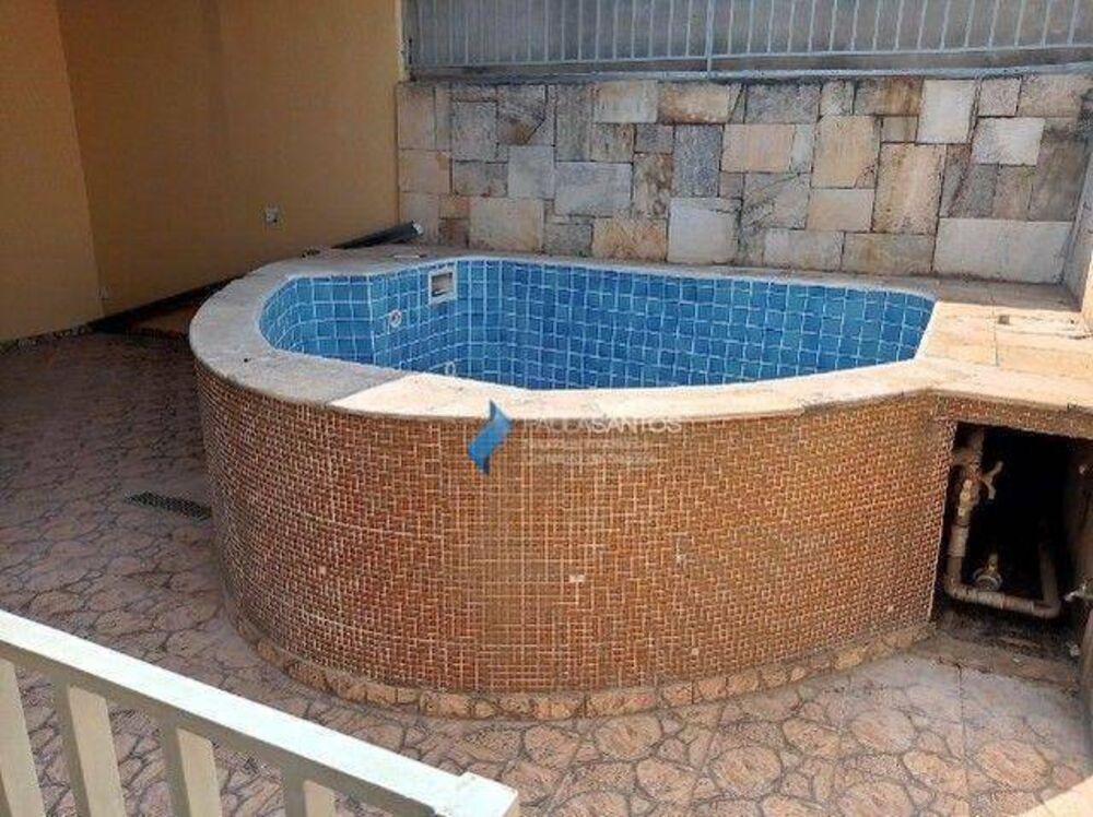 Casa, 2 quartos, 204 m² - Foto 2