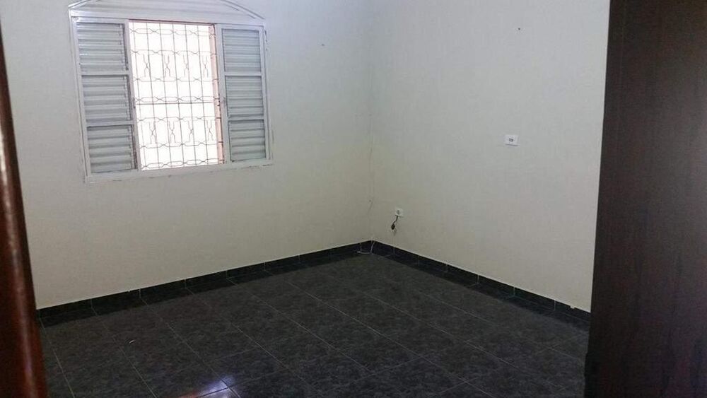 Casa à venda com 2 quartos, 204m² - Foto 4