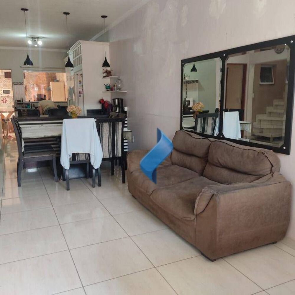 Casa, 4 quartos, 111 m² - Foto 2