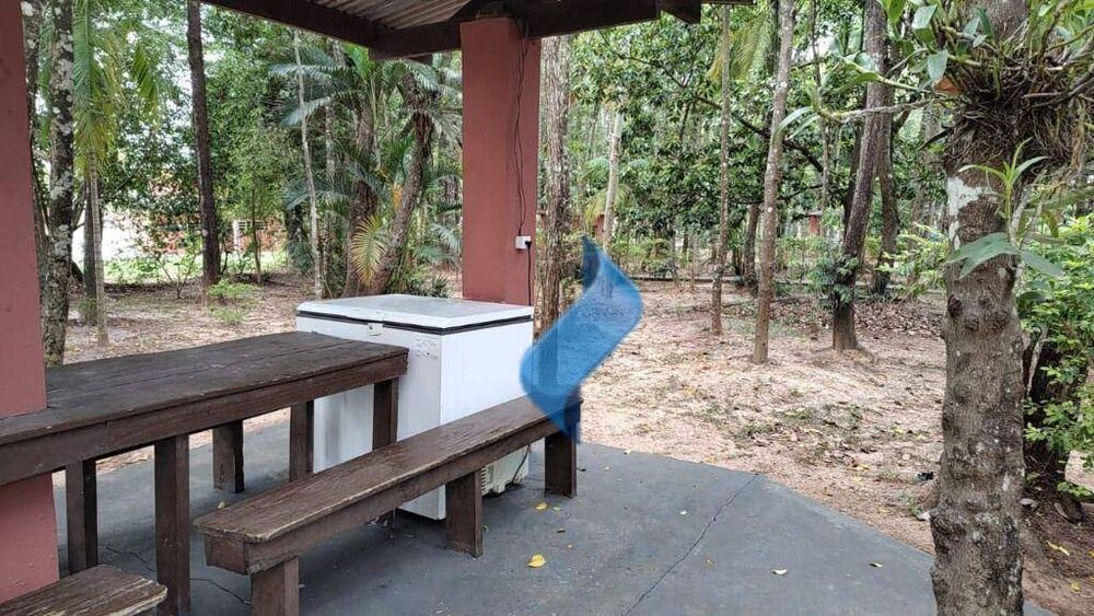 Chácara à venda com 4 quartos, 202m² - Foto 1