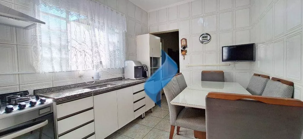 Casa à venda com 3 quartos, 170m² - Foto 3