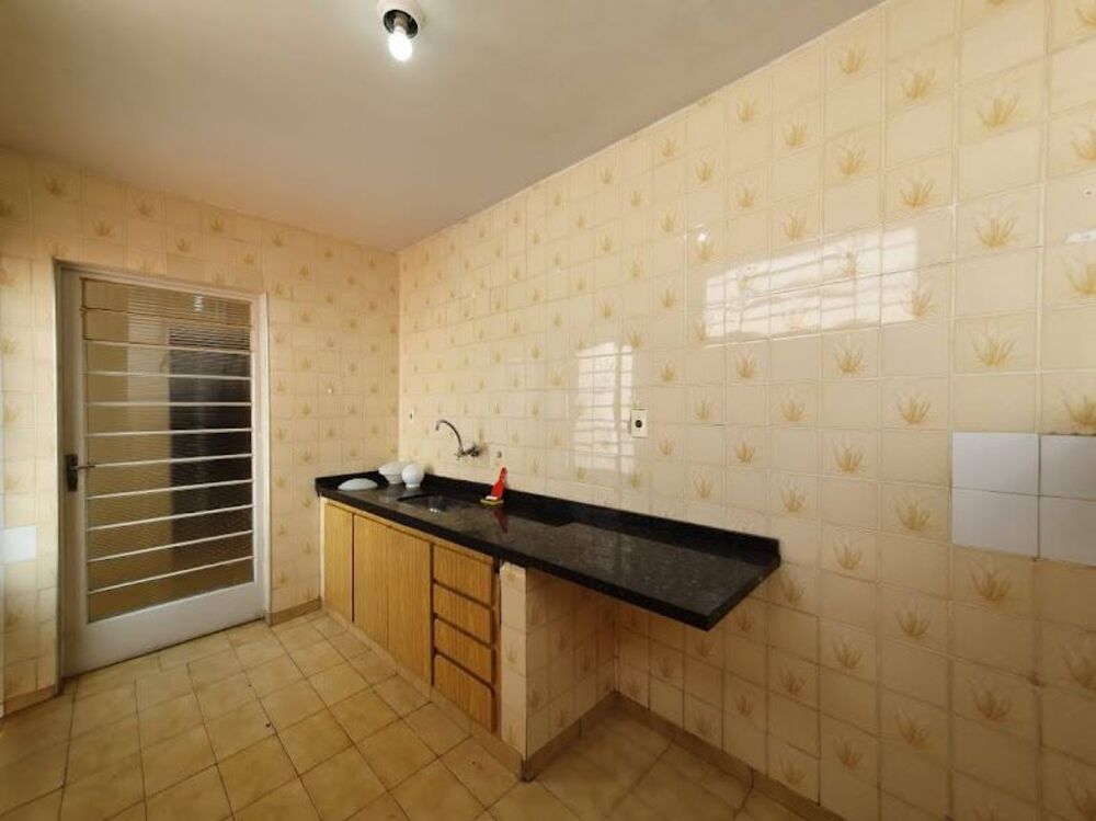 Casa à venda com 3 quartos, 139m² - Foto 4