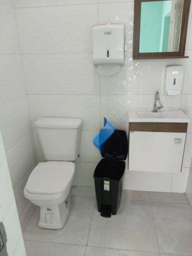 Casa à venda com 4 quartos, 304m² - Foto 2