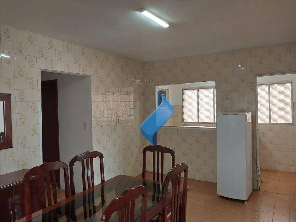 Casa à venda com 4 quartos, 304m² - Foto 5