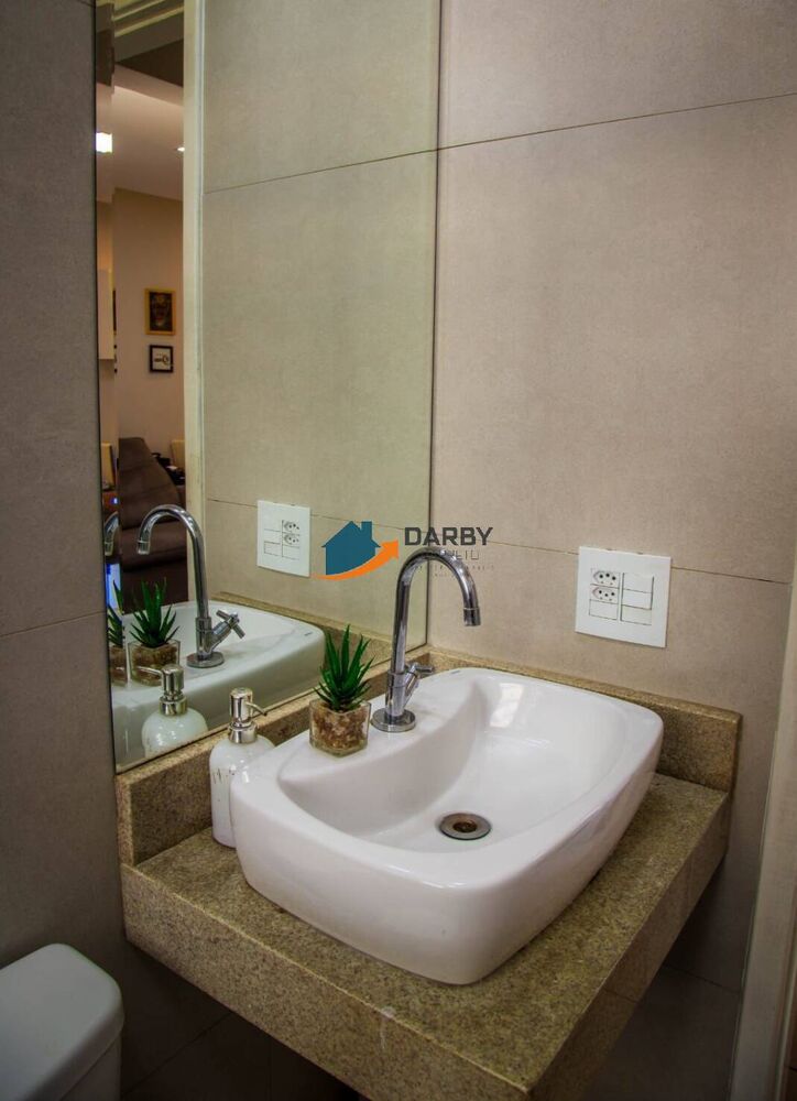 Apartamento à venda com 2 quartos, 66m² - Foto 3