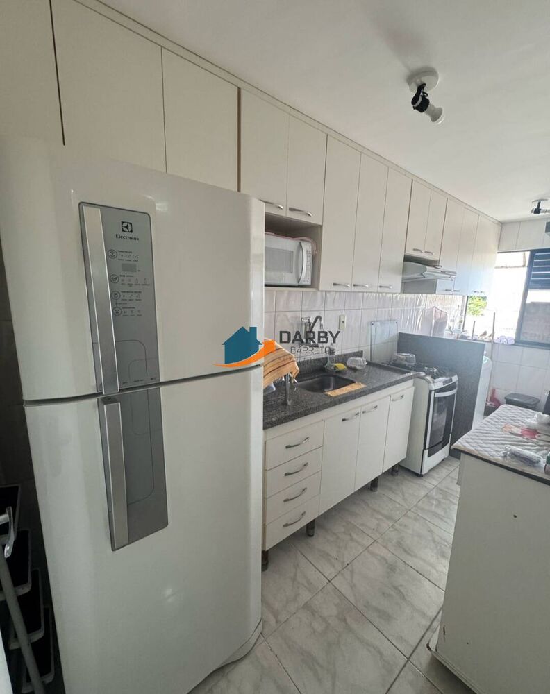 Apartamento à venda com 3 quartos, 75m² - Foto 4