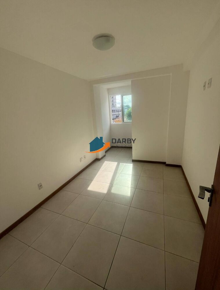 Apartamento à venda com 2 quartos, 64m² - Foto 2