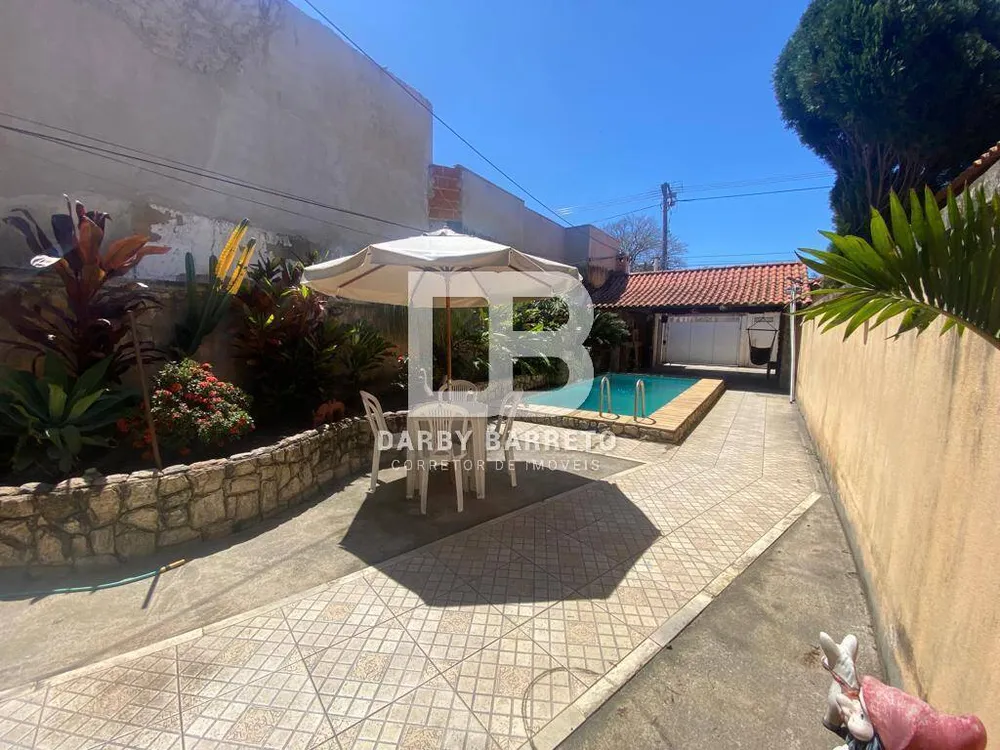 Casa, 6 quartos, 276 m² - Foto 2