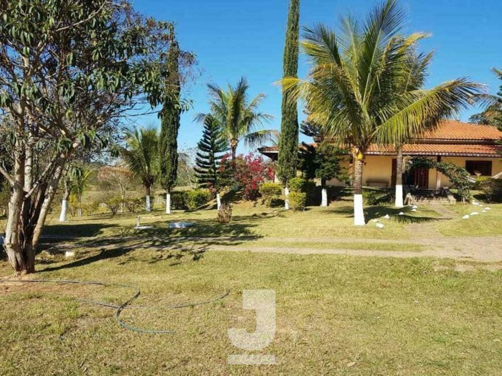 Chácara à venda com 4 quartos, 400m² - Foto 2