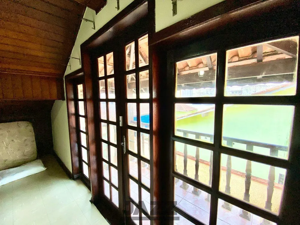 Casa, 5 quartos, 236 m² - Foto 4