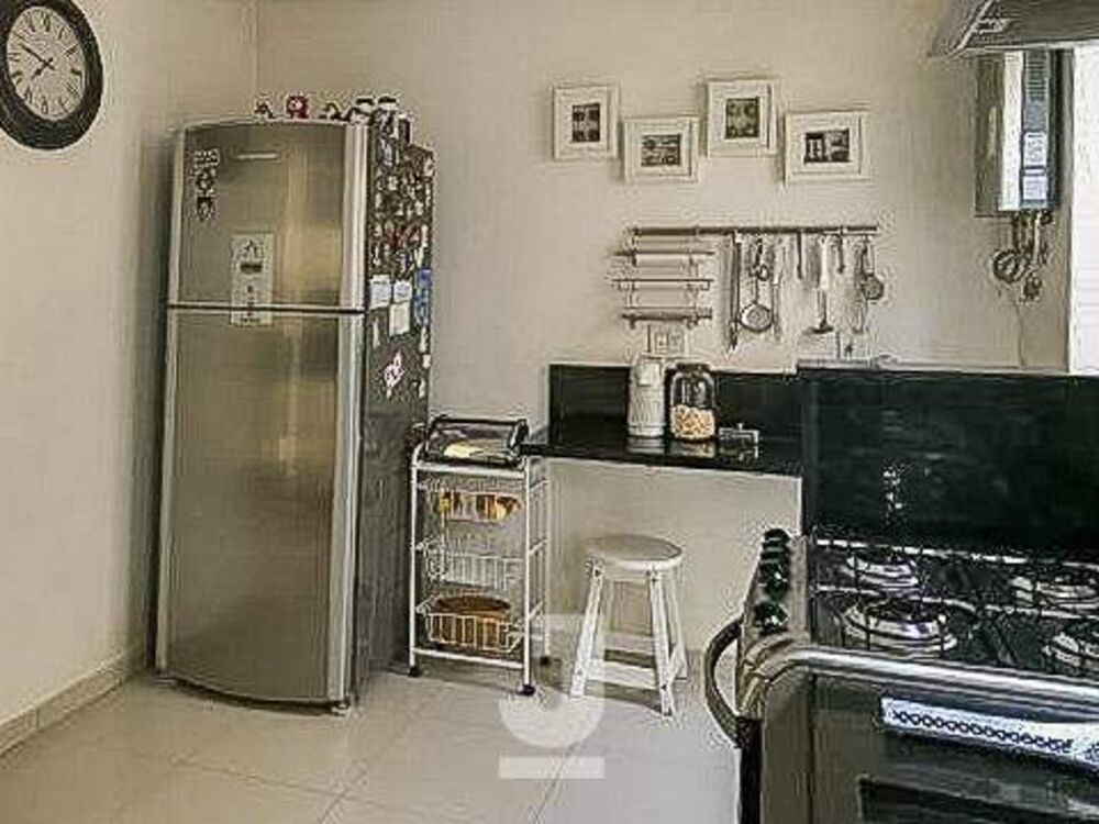 Casa de Condomínio à venda com 5 quartos, 160m² - Foto 1