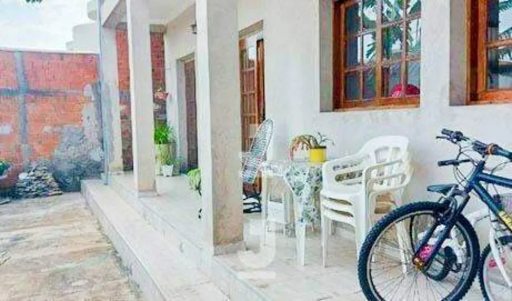Casa, 3 quartos, 224 m² - Foto 1