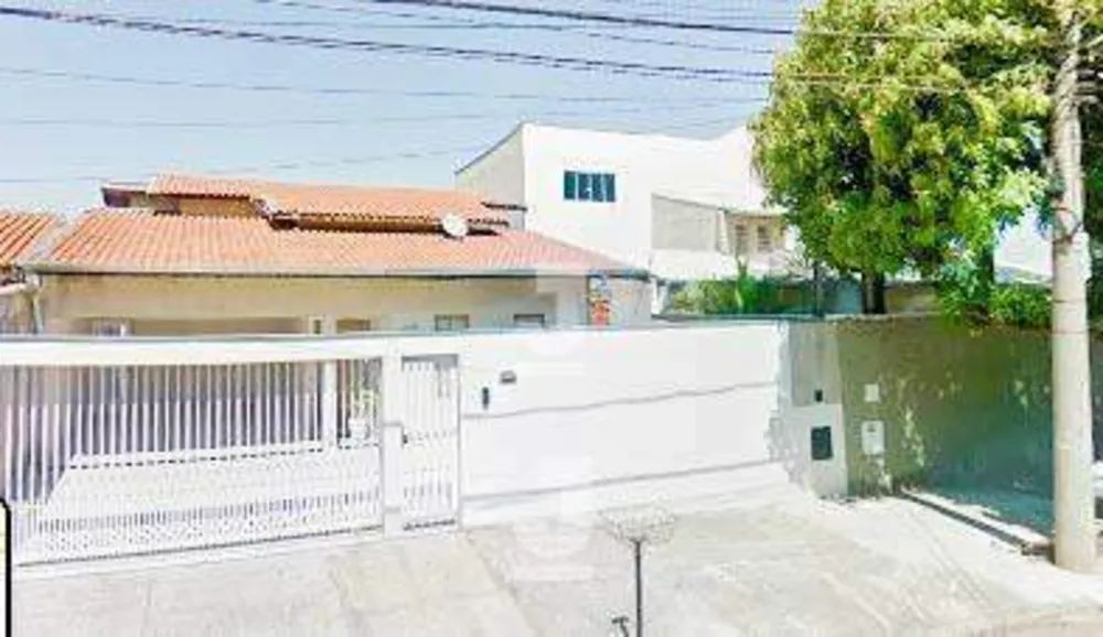 Casa, 3 quartos, 224 m² - Foto 4