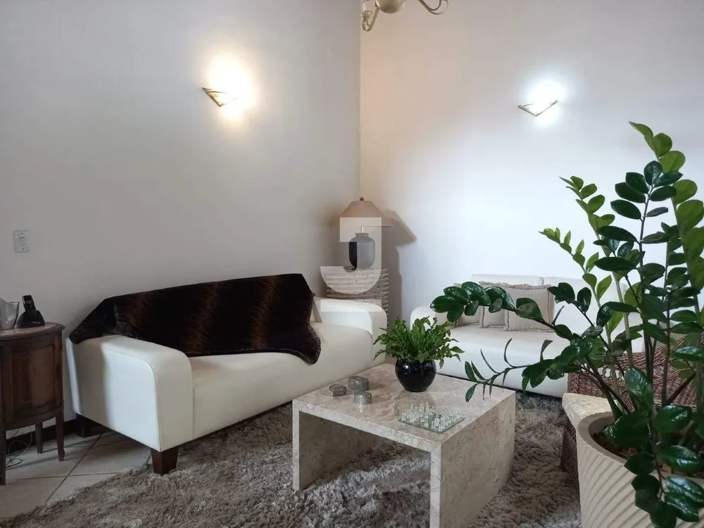 Casa, 3 quartos, 207 m² - Foto 2