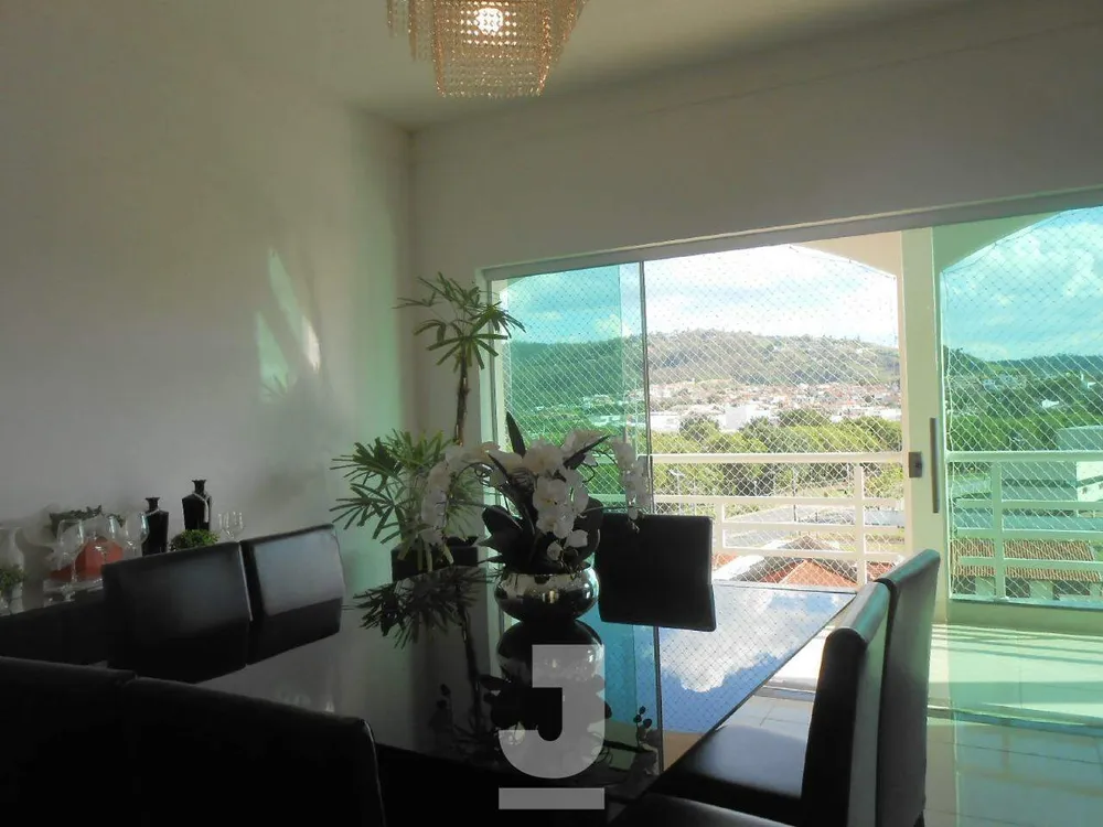 Casa, 5 quartos, 310 m² - Foto 1