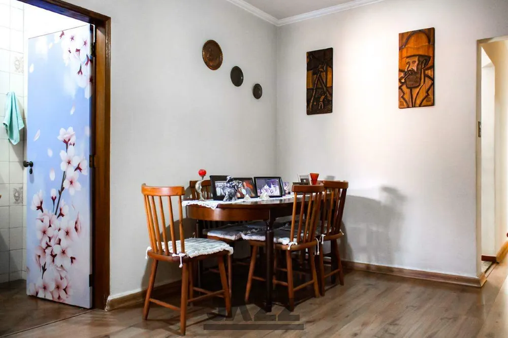 Casa, 4 quartos, 210 m² - Foto 1
