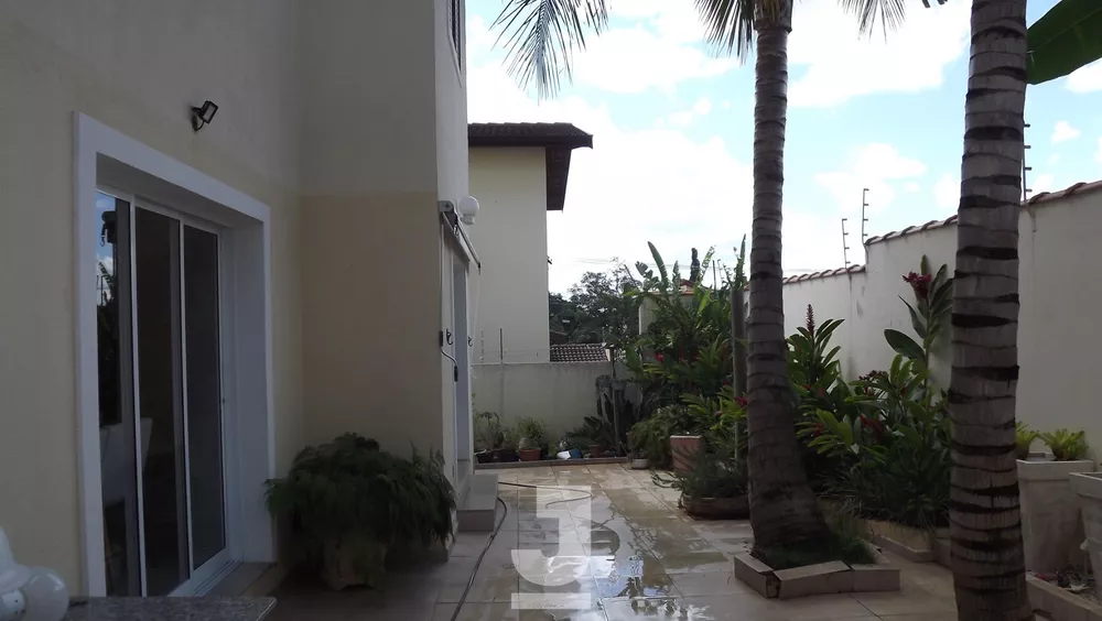 Casa, 3 quartos, 268 m² - Foto 2