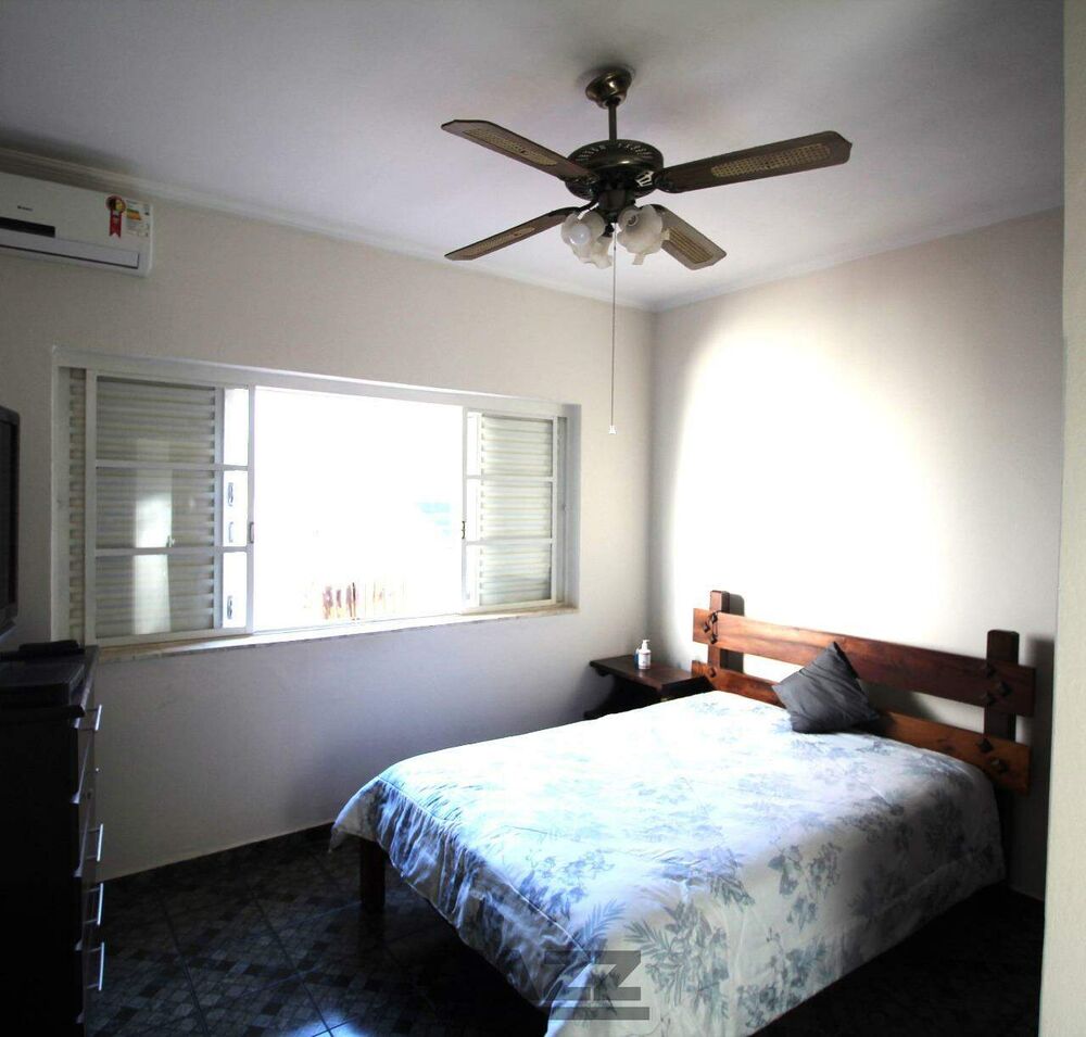 Casa, 3 quartos, 130 m² - Foto 2