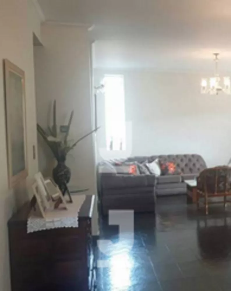Casa, 4 quartos, 371 m² - Foto 1