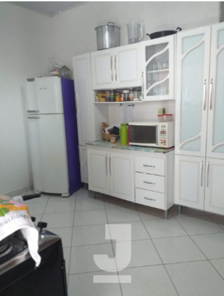 Casa à venda com 2 quartos, 195m² - Foto 2