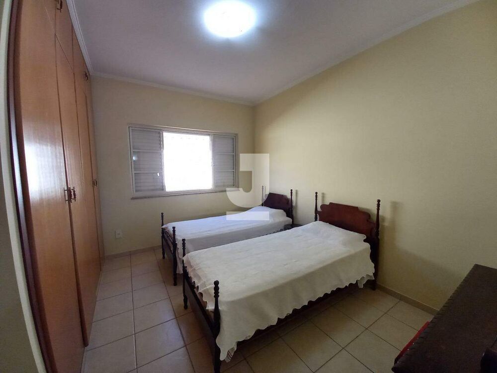 Casa à venda com 4 quartos, 223m² - Foto 7