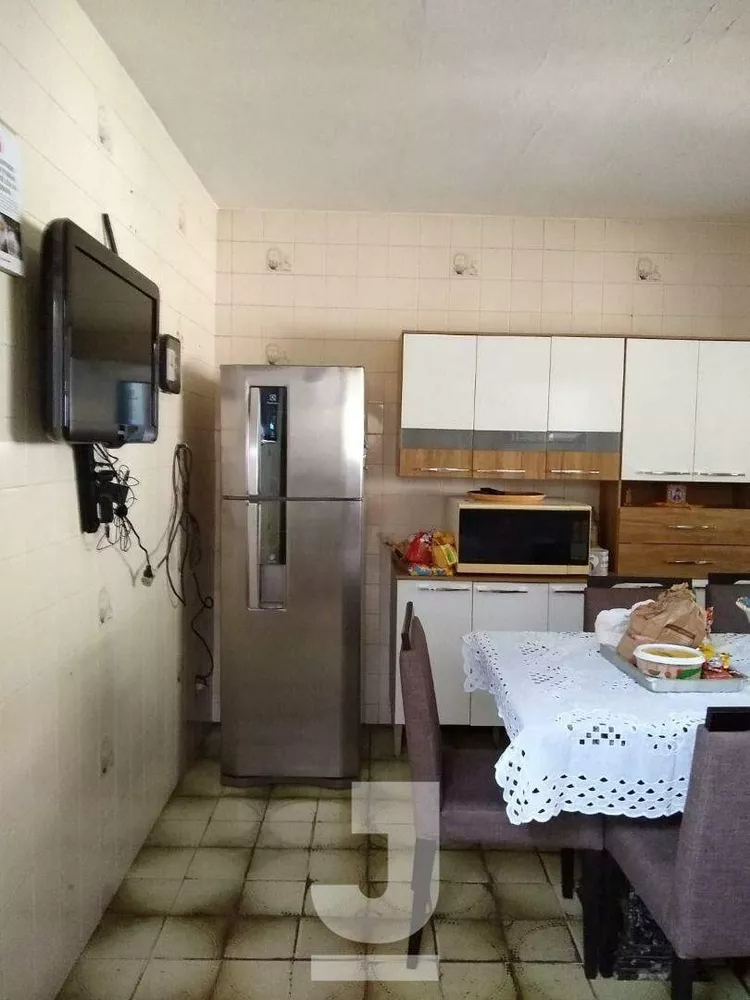 Casa, 4 quartos, 220 m² - Foto 1