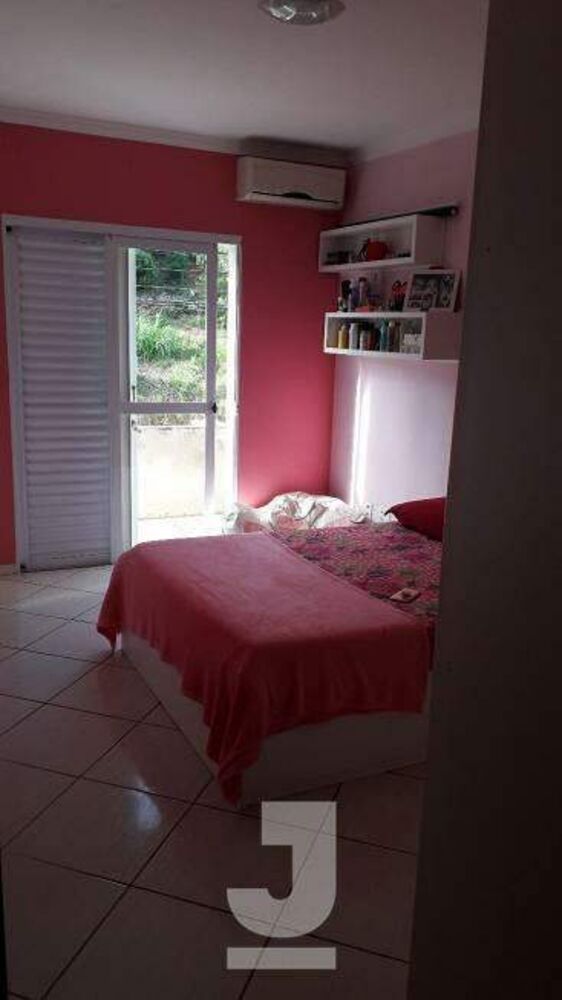 Casa, 3 quartos, 196 m² - Foto 1