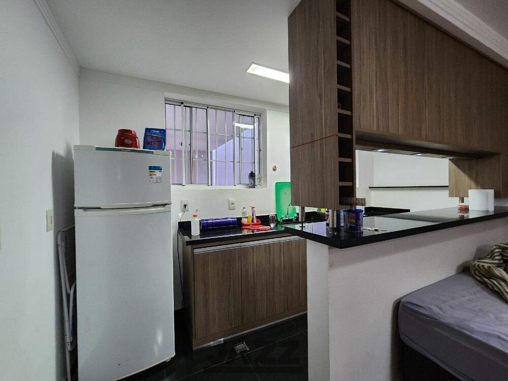 Casa, 4 quartos, 256 m² - Foto 2