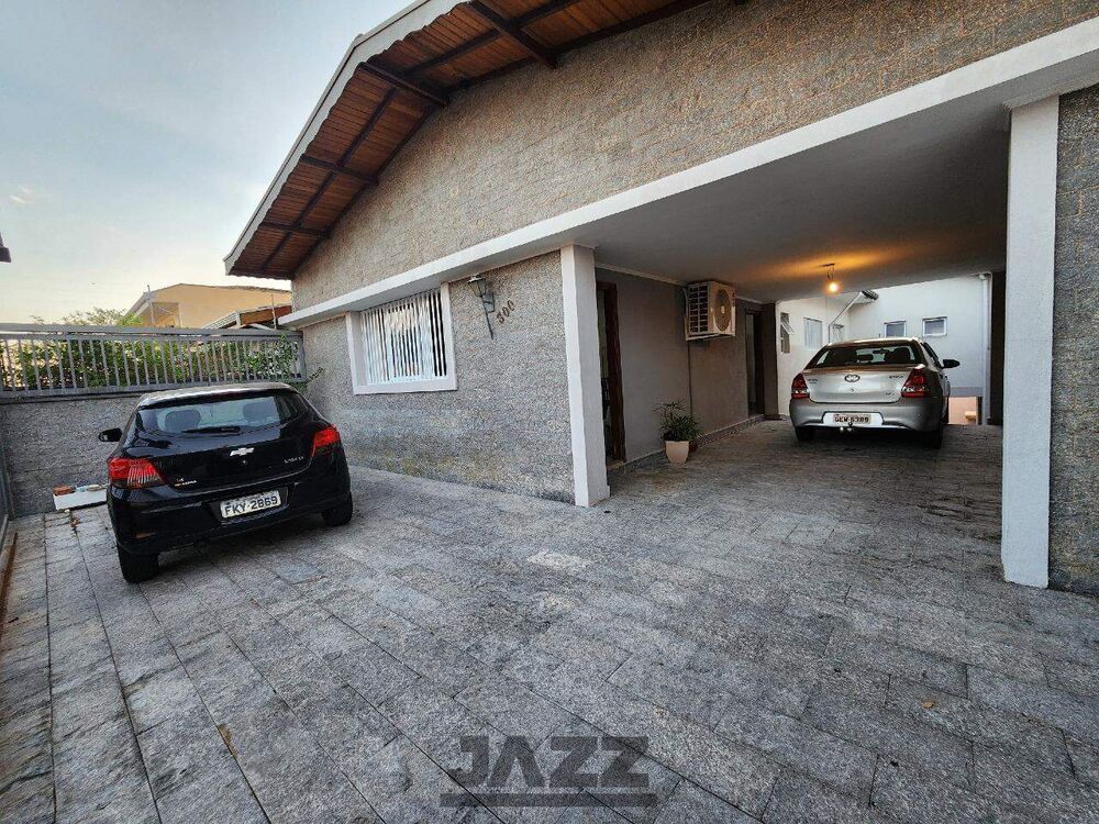 Casa, 4 quartos, 256 m² - Foto 4