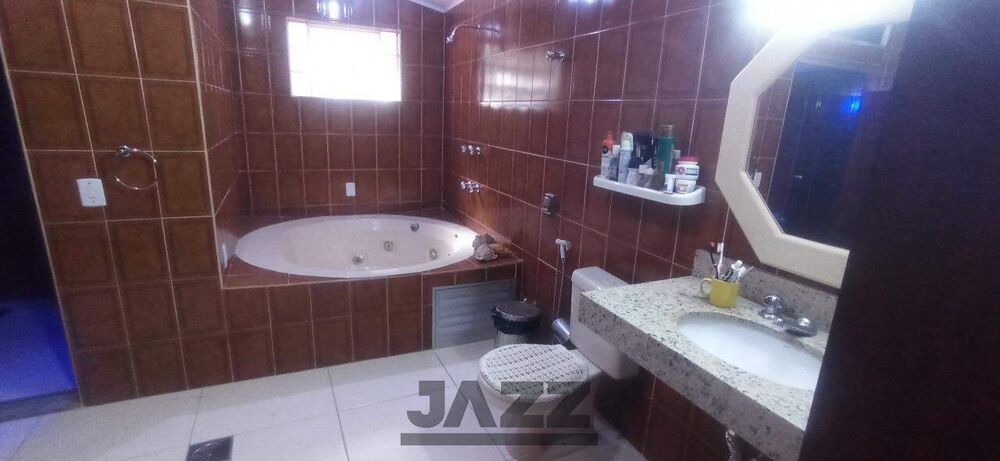 Casa de Condomínio para alugar com 4 quartos, 209m² - Foto 2